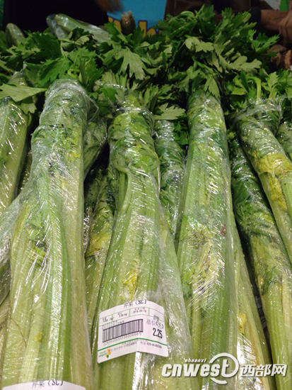进入四月份以来，西安市蔬菜价格大幅回落。
