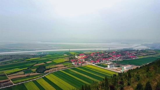 黄河与渭河交汇处的关中平原。