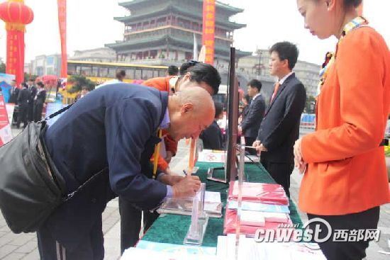 遇电信诈骗立即报警 账号将紧急开启止付模式