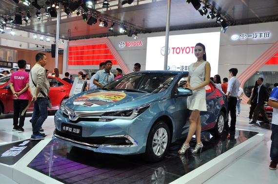 阵容强大 一汽丰田惊艳登陆2016西安车展_西