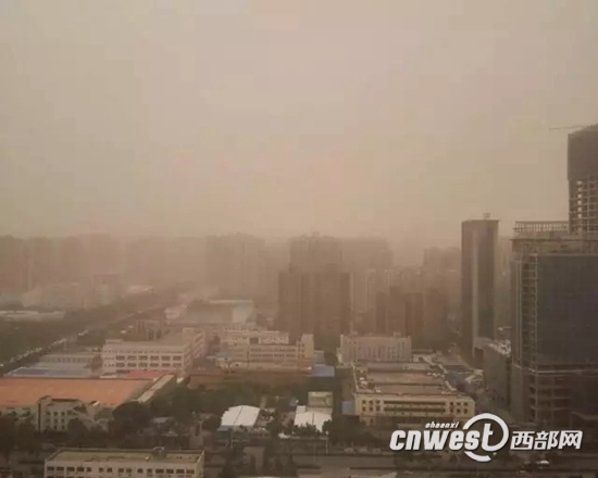 西安空气质量指数部分时段“爆表”