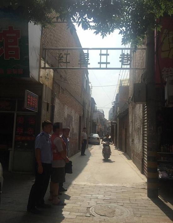 咸陽(yáng)民警搗毀一個(gè)賣淫嫖娼窩點(diǎn) 當(dāng)場(chǎng)抓獲兩人