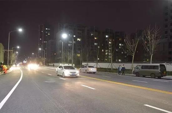 |3月8日晚8時，開元路建設全面竣工，實現全線貫通、雙向通車。|