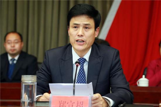 渭城区委副书记、区长郑富超