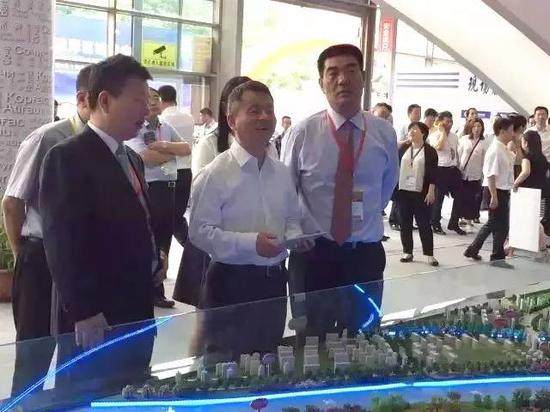 西安市副市長李元為"浐灞通"app點擊上線
