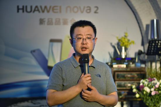 HUAWEI nova2與nova 2 Plus在西安東郊老鋼廠蘇酶咖啡正式發(fā)布
