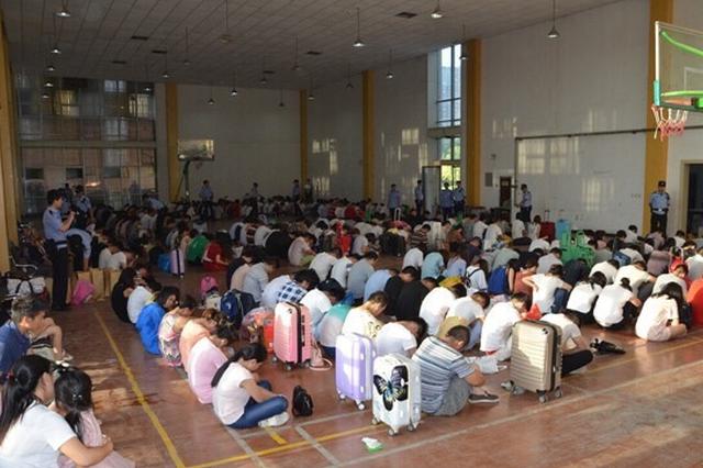 出大招！西安千余警力打击传销 查获传销人员1373名