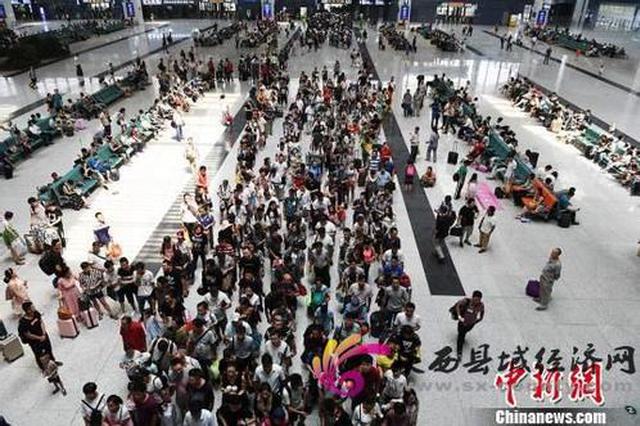 宝兰高铁开通满月客流火爆 平均每22分钟1趟