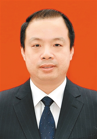 王育选