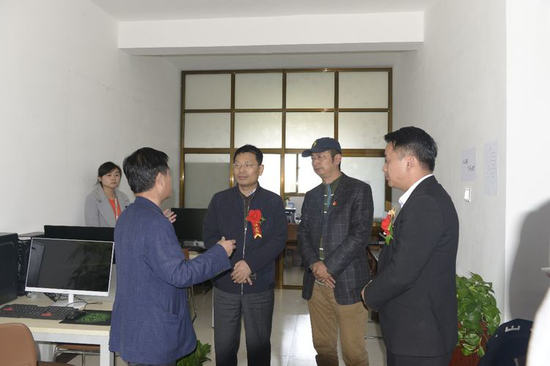 政企共创精准扶贫新模式 送兵村产业扶贫电商