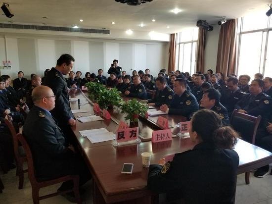 大荔食药局学法用法知识辩论赛正式拉开序幕