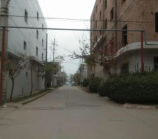 抓细补短 提升形象—经开区经发保洁积极推进高铁新城城中村庄环境卫生整治工作