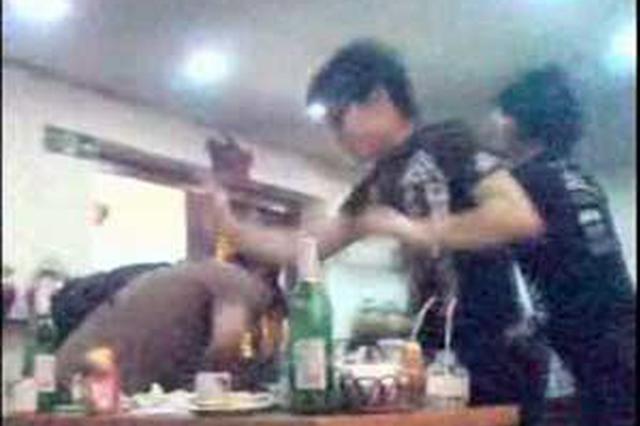 西安一男子餐馆就餐时起冲突 被6人殴打致重伤