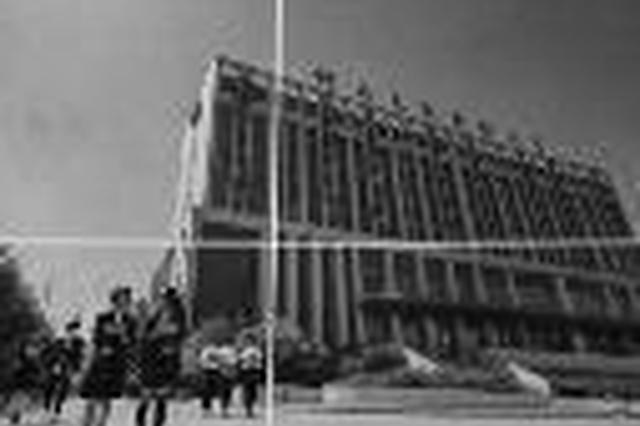 西安孩子就读“精品高中”至今无学籍 学校回应
