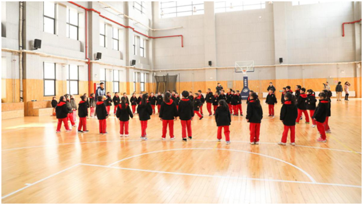 (高新第九小学 特色篮球体育课)