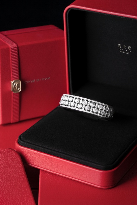 图： 周大福玲珑系列手镯