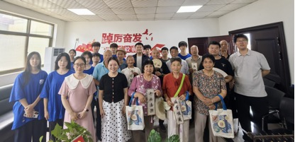 书法作品合影