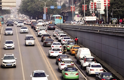 11日12時,太華路立交堵車至朝陽門下穿隧道