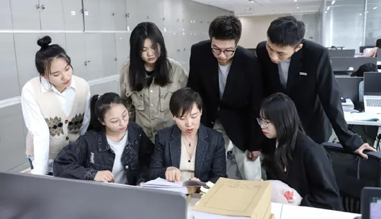 财务管理专业学生赴陕西正大会计师事务所实践