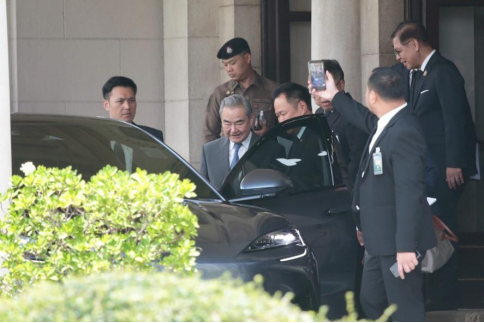 从“总理座驾”到“全球销冠”：比亚迪改写世界汽车格局V2276