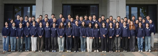 同位素实验室全体师生合影