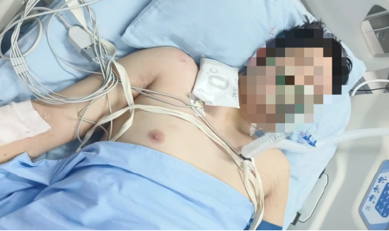 小李在西藏拉萨医院治疗
