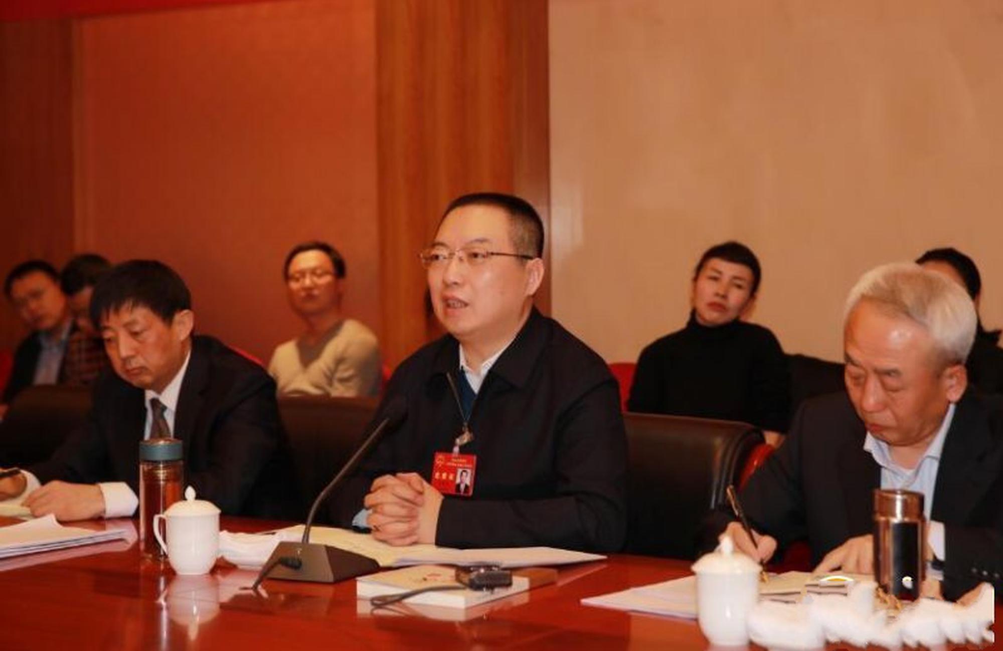 李春临：坚决打赢三大攻坚战为实现中国梦贡献力量