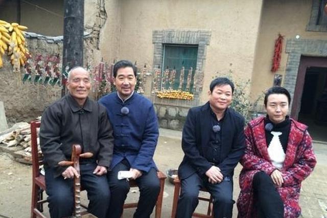 张国立李玉刚拜师华州老艺人 学习传承皮影戏