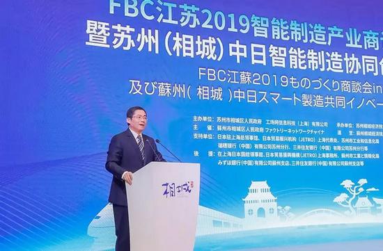 相城区委副书记、区长张永清主持活动