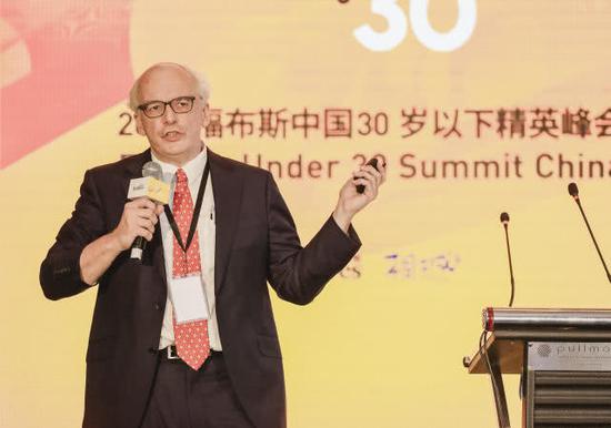 福布斯环球媒体控股有限公司首席中国顾问福布斯中国总编范鲁贤解读榜单