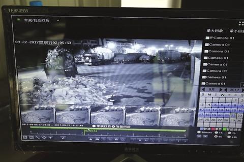 近三个小时倒了20车