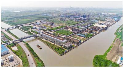 江苏东沙化工园全貌。 资料图片