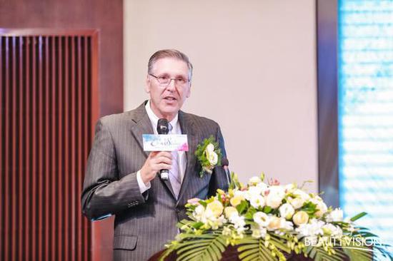 John 发言