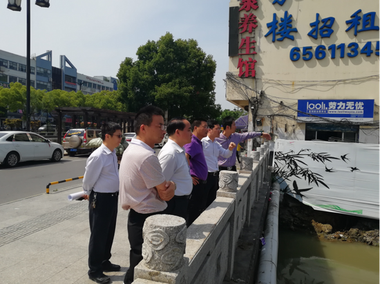 苏州市水利局副局长夏坚一行视察黑臭河道整治情况