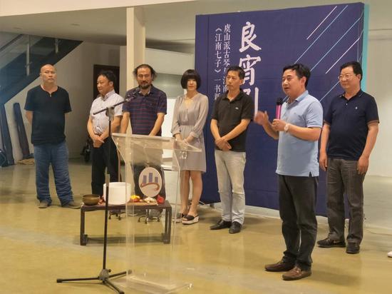 江南七子之一、著名诗人张维致辞