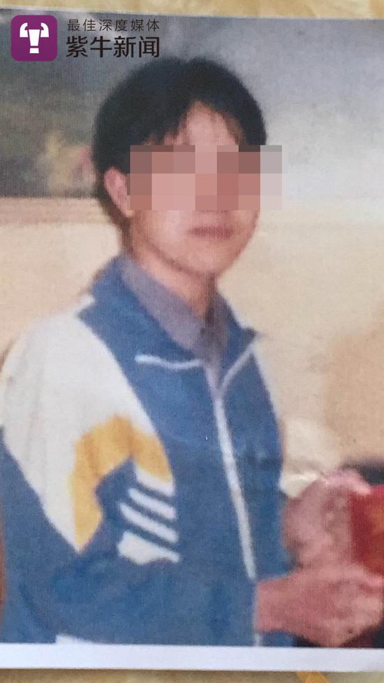 杨仁荣学生时期的照片