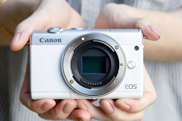 入门级APS-C画幅微单 佳能EOS M200外观图赏