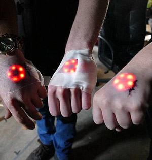 皮下植入LED灯：如怪异发光机器人