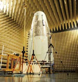 首颗微重力实验卫星实践十号发射