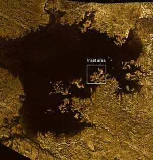 卡西尼号显示土卫六现奇怪图案