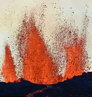 冰岛火山喷发机制：喷涌近半年