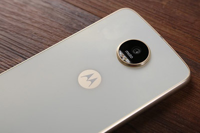 Moto Z Play评测：模块化的又一次转身