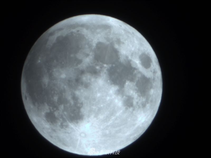 如果你已错过今年元旦的超级月亮，没关系！1月31日月亮女神上演“月全食血月+超级月亮+蓝月”三景合一天文奇观，150多年一遇！