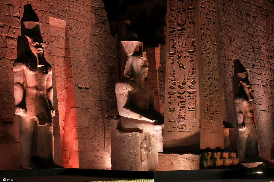 狮身人面像在哪座城市 01ed-f7210e0e8e014aa240ee8ddaeec2e457.jpg