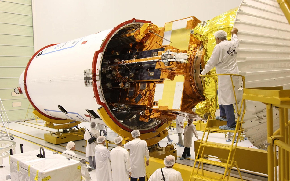 朝鲜发射卫星影响 年轻人崇拜马斯克原因