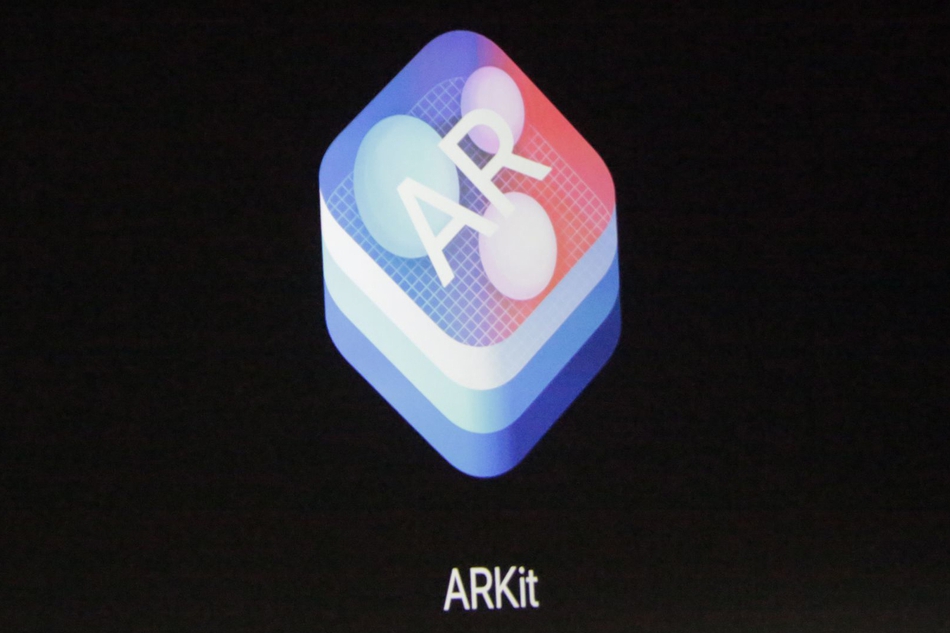 iOS 11还加入了AR现实增强源代码标准。