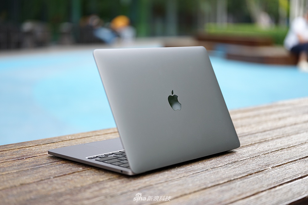 苹果macbookpro图片,苹果macbookair图片 加量不加价 入门款13英寸新macbook pro图赏