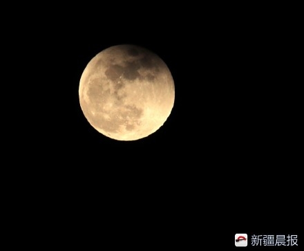 如果你已错过今年元旦的超级月亮，没关系！1月31日月亮女神上演“月全食血月+超级月亮+蓝月”三景合一天文奇观，150多年一遇！