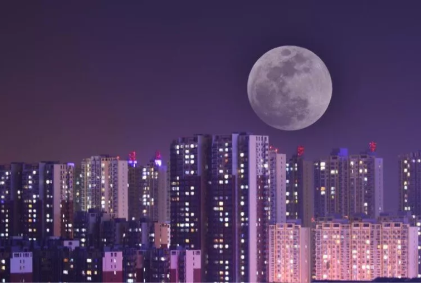 “血月+超级月亮+蓝月”三景合一天文奇观