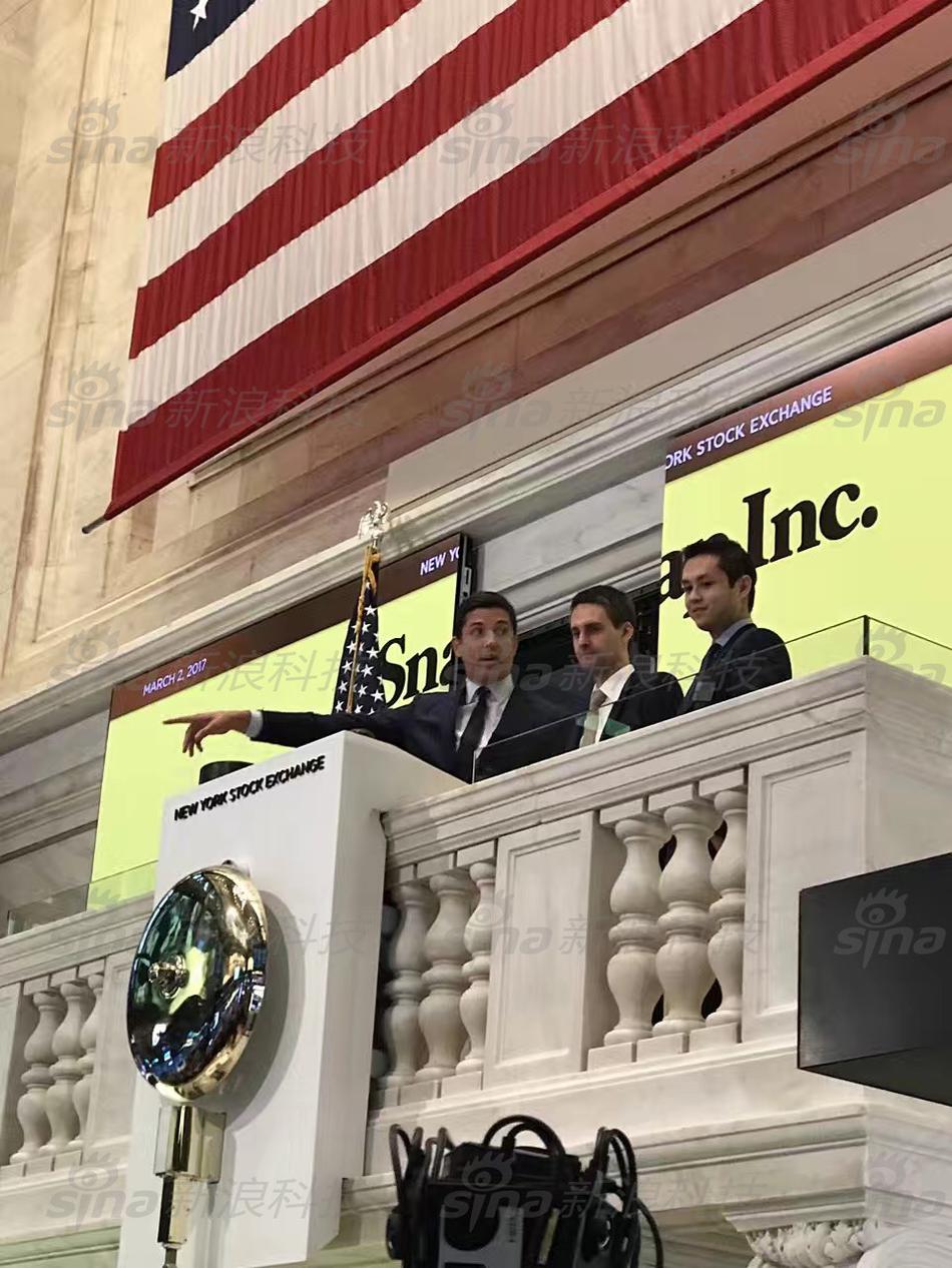 阅后即焚应用Snapchat上市_新浪专题